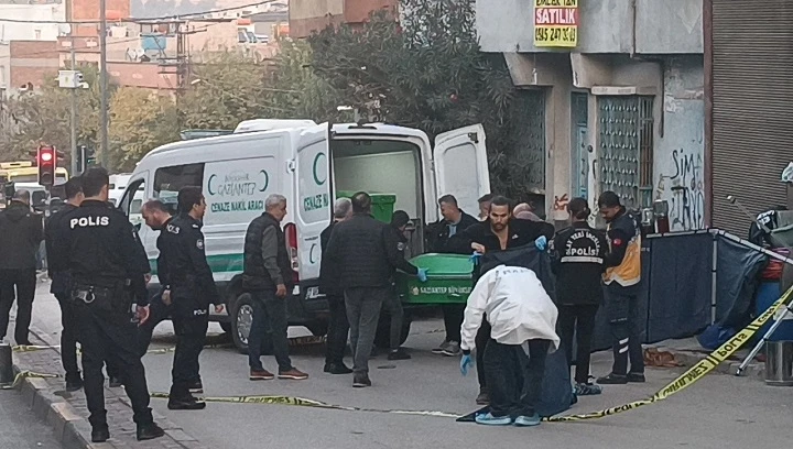 Amca çocuklarının silahlı kavgası kanlı bitti: 2 kardeş öldü