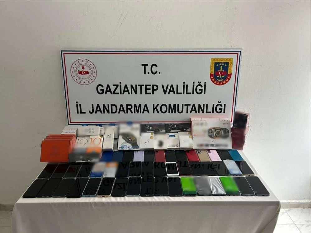 Gaziantep'te 1 milyon TL değerinde kaçak malzeme ele geçirildi