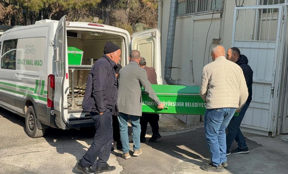 Parkta vurulan kadın kurtarılamadı, katil zanlısının 'annenizi öldüreceğim' dediği ortaya çıktı