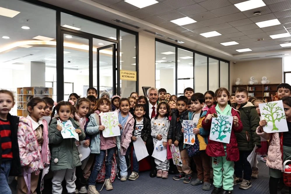 Şahinbey Millet Kütüphanesi'ne öğrencilerden yoğun ilgi