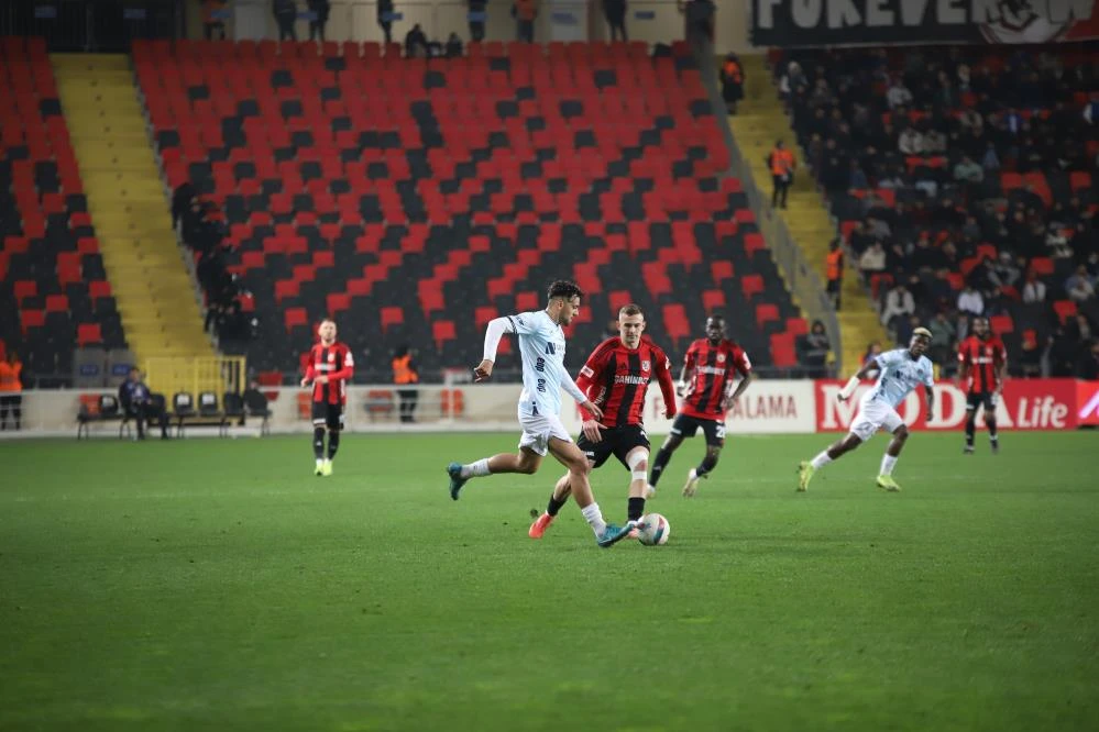 Trendyol Süper Lig: Gaziantep FK: 1 - Adana Demirspor: 0 (Maç sonucu)