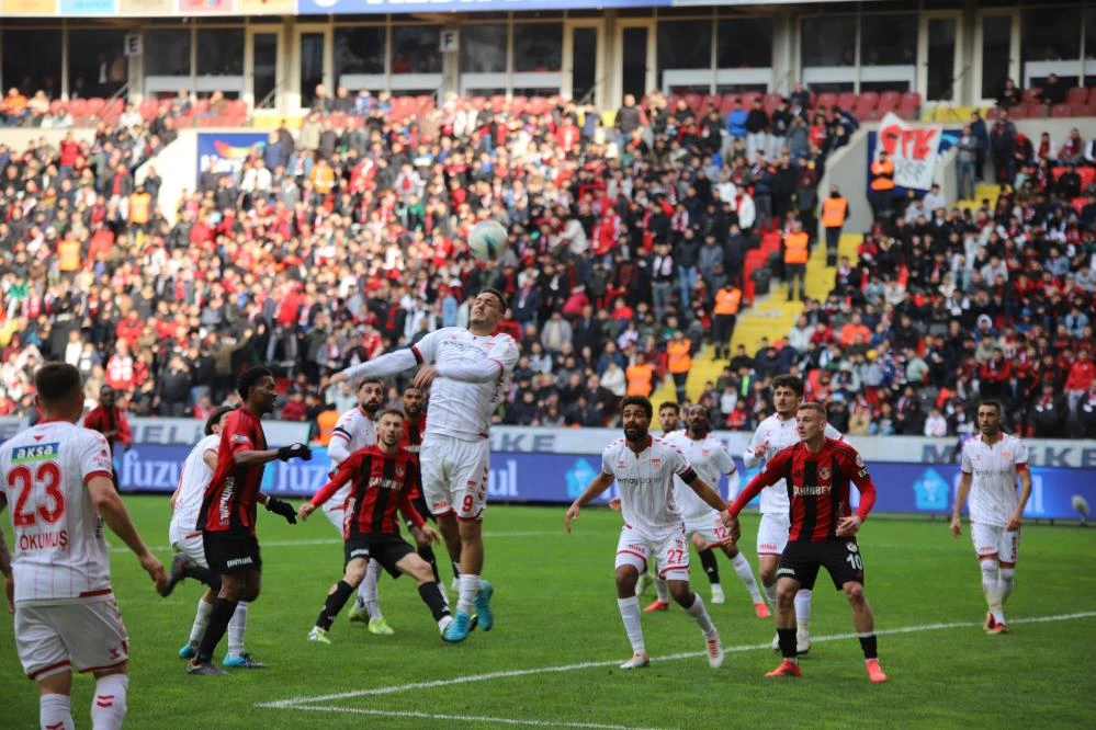 Trendyol Süper Lig: Gaziantep FK: 2 - Sivasspor: 1