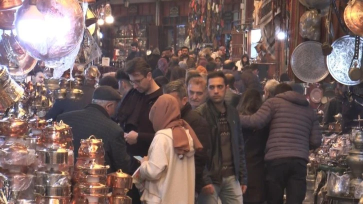  Turist yoğunluğu sevinci