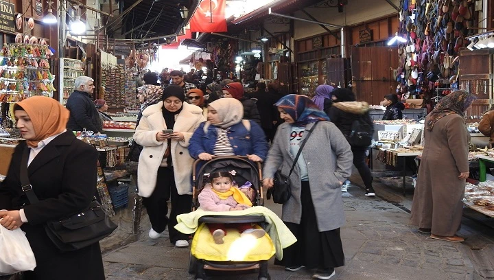  Yarıyıl tatilinde yerli turistler Gaziantep'e akın etti