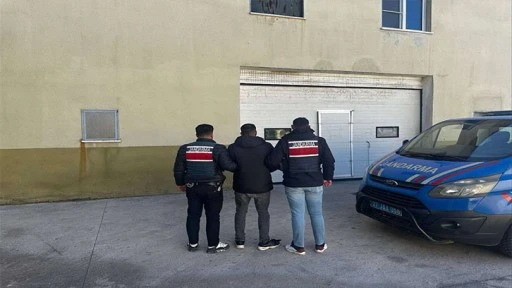 Kesinleşmiş 25 yıl cezası bulunan firari yakalandı