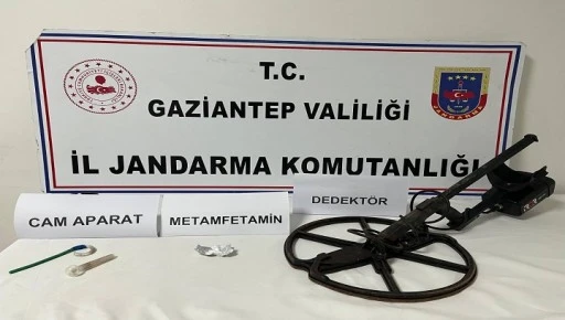 DEFİNE AVCILARINA JANDARMADAN SUÇÜSTÜ