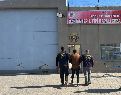 20 YIL HAPİS KARARI OLAN DOLANDIRICI JASATA YAKALANDI